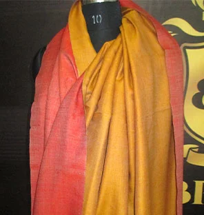 Cashmere pashmina shawl in Delhi